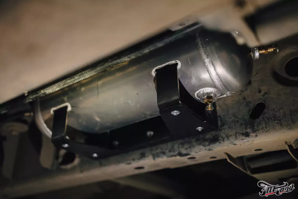 Установили пневмосистему с сигналом Тифон Т-37 на Ford F-150 Lobo. Инженерный отдел с 3d-моделированием в деле!
